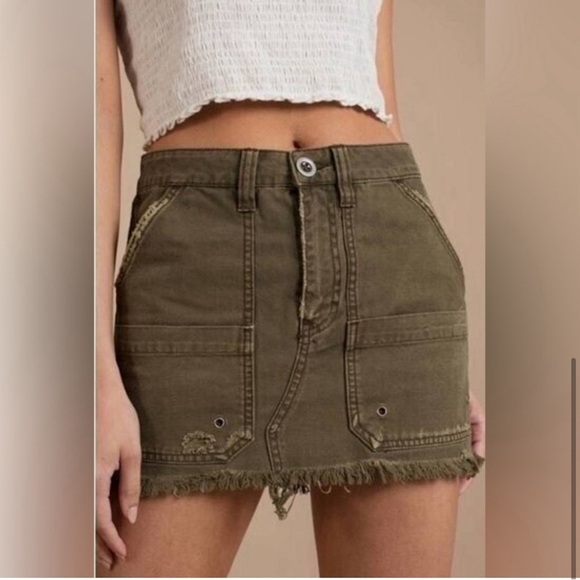 NWT Free People Distressed Denim Cargo Skirt Moss Size 25 - Picture 1 of 10